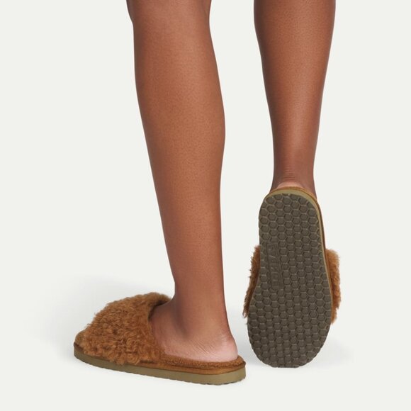 NEW Bombas Women's Plush Sunday Slide Slippers in Dusted Cocoa - Picture 3 of 4